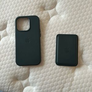 Apple leather case for iPhone 14 pro with mag safe wallet